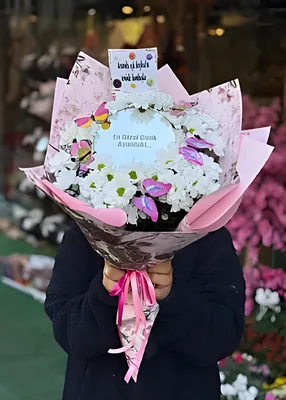 Güzelle Aşk Başkadır Aynadaki Güzellik Buket