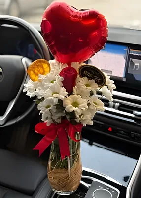 Vazoda Papatya & Kırmızı Gül Kalp Balon Hediye